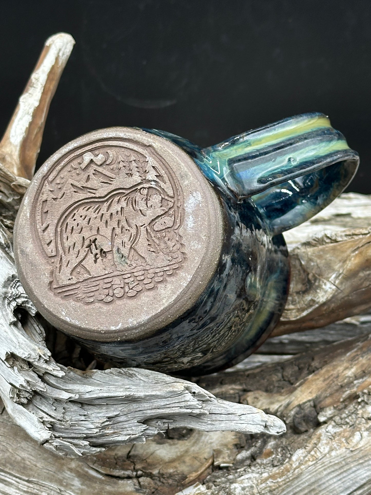 Bear in the Woods Pottery Mug/Cup (M0128) approximately 16 ounces