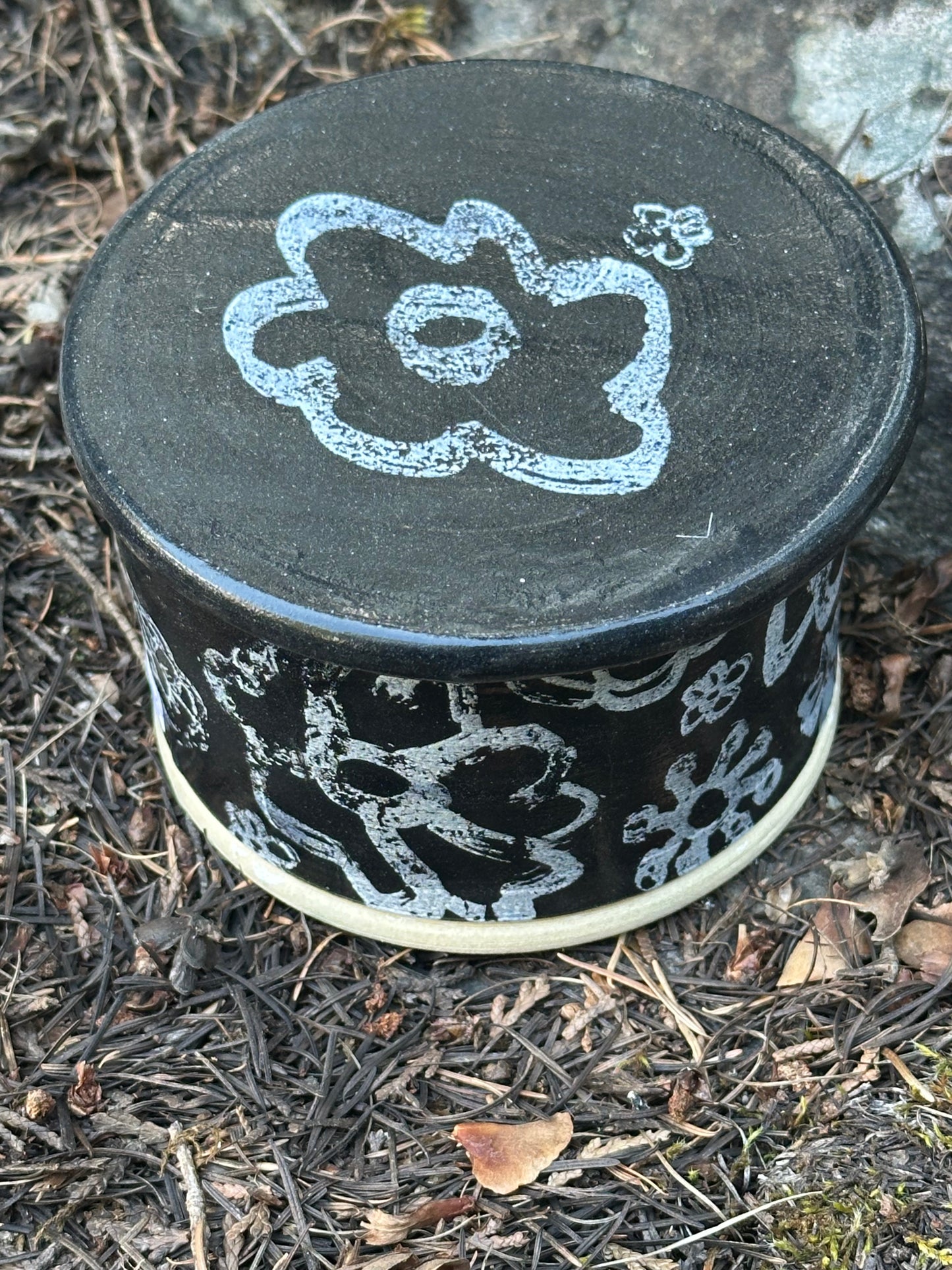 Black with Funky White Flowers Butter Keeper