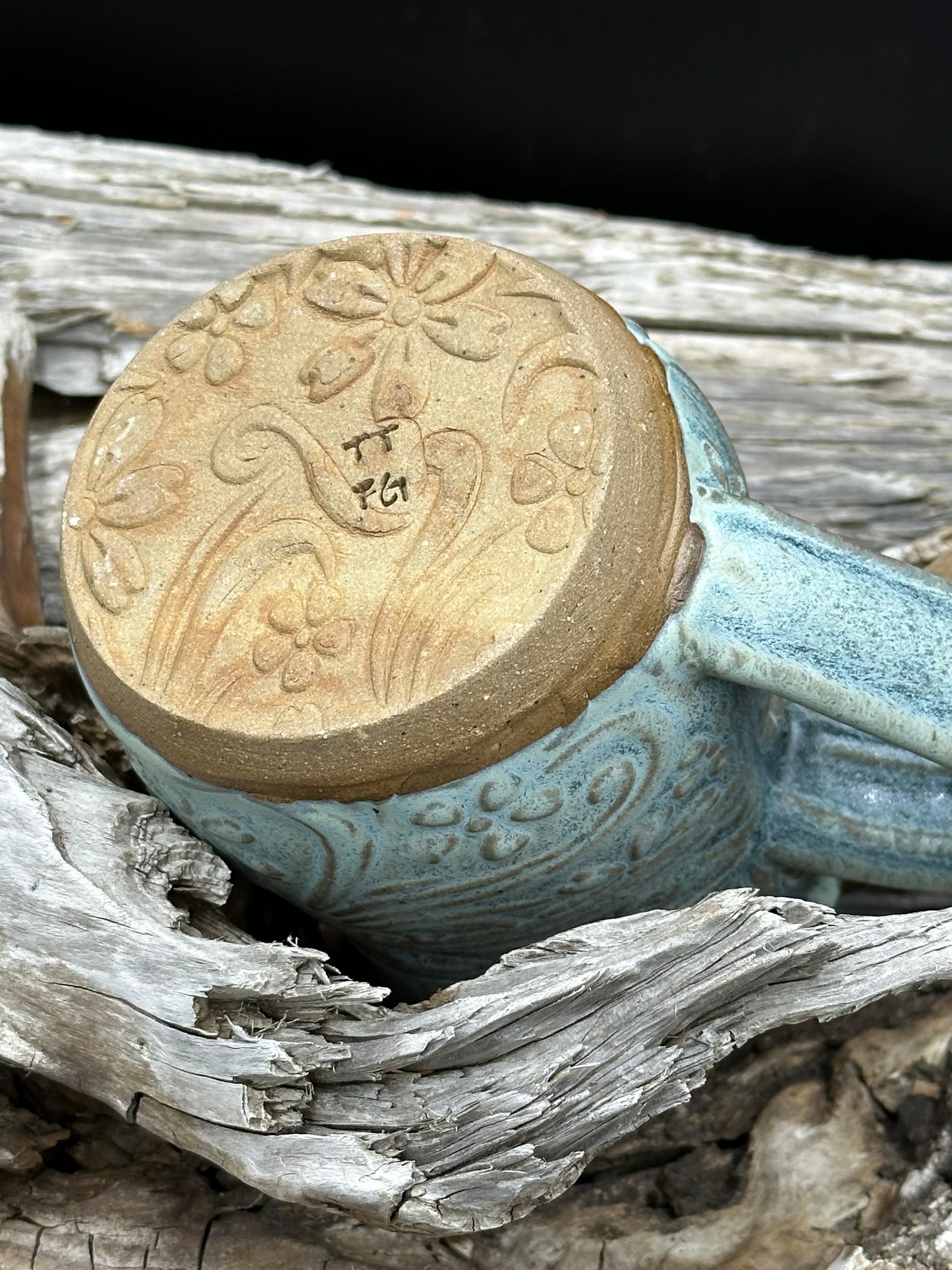 Ice Blue Textured Pottery Mug/Cup approximately 16 ounces (M0111)