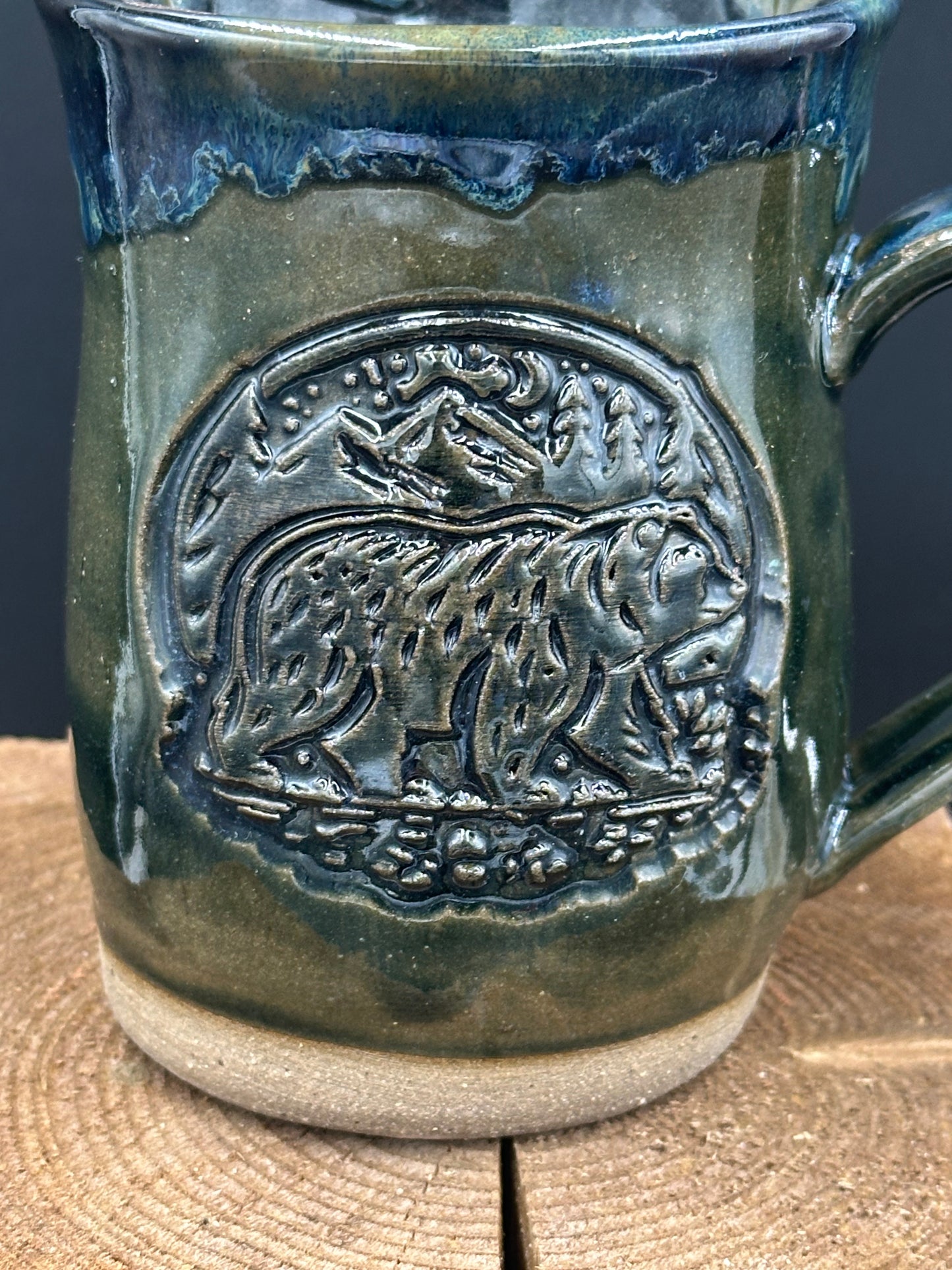Bear in the Woods Dark Mottled Green Pottery Mug/Cup approximately 16 ounces (M0112)