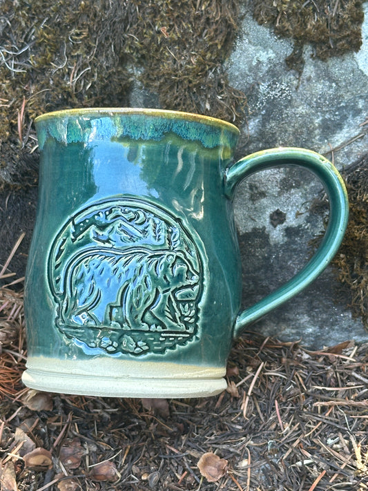 Green Bear in the Woods Pottery/Ceramic Mugs approx. 16 oz. (250008)