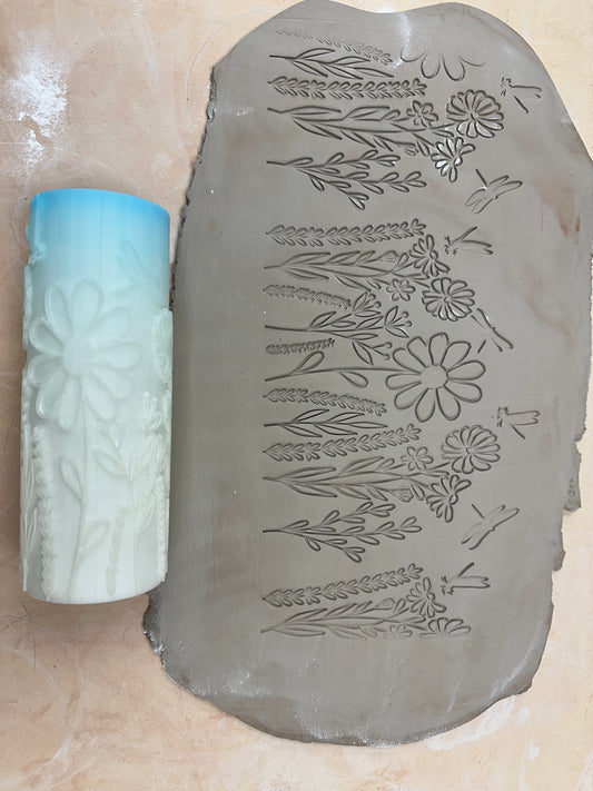 Wildflowers and Dragonflies Texture Roller