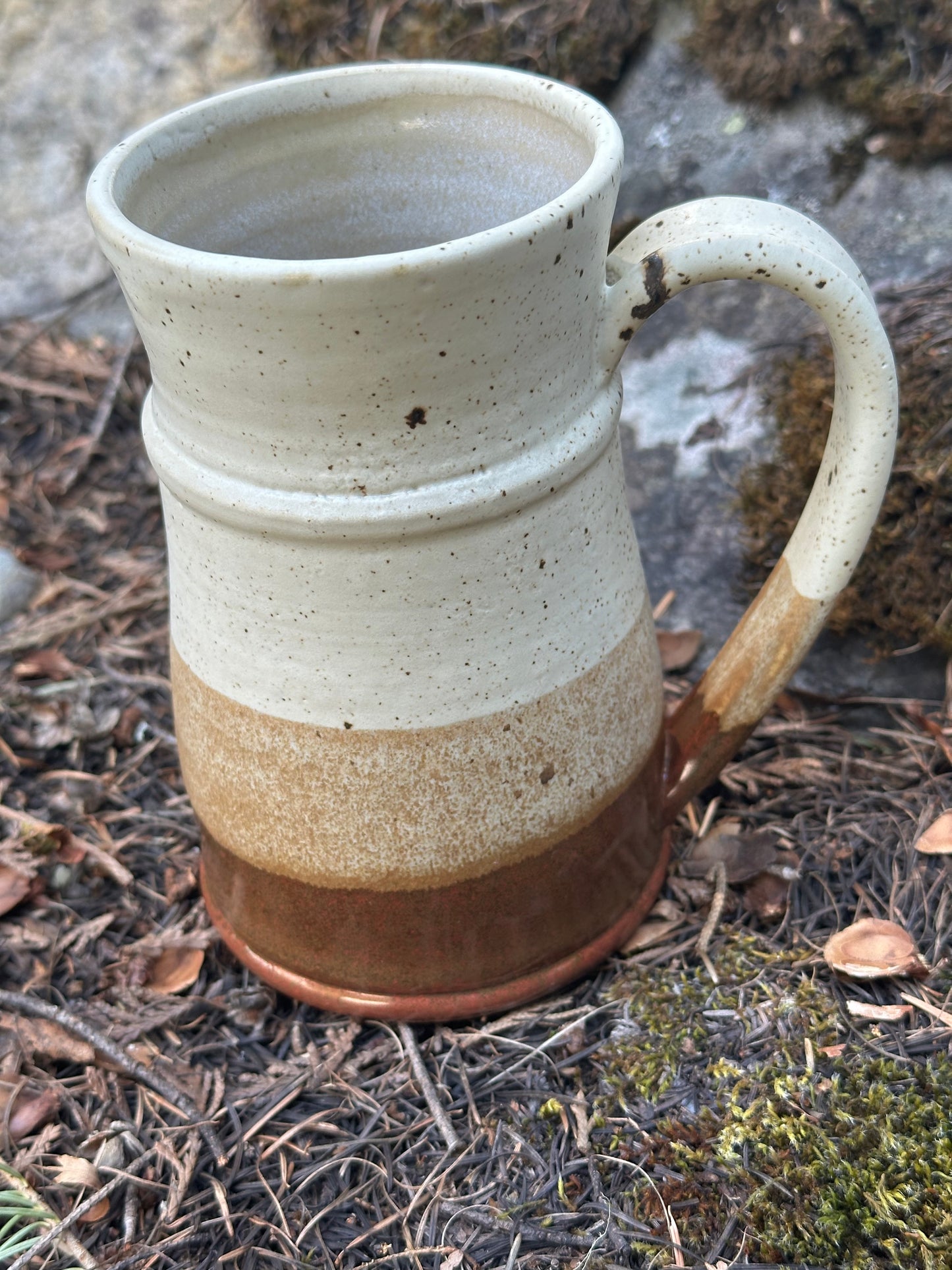 Tri-colour tankard (approximately 16 oz)
