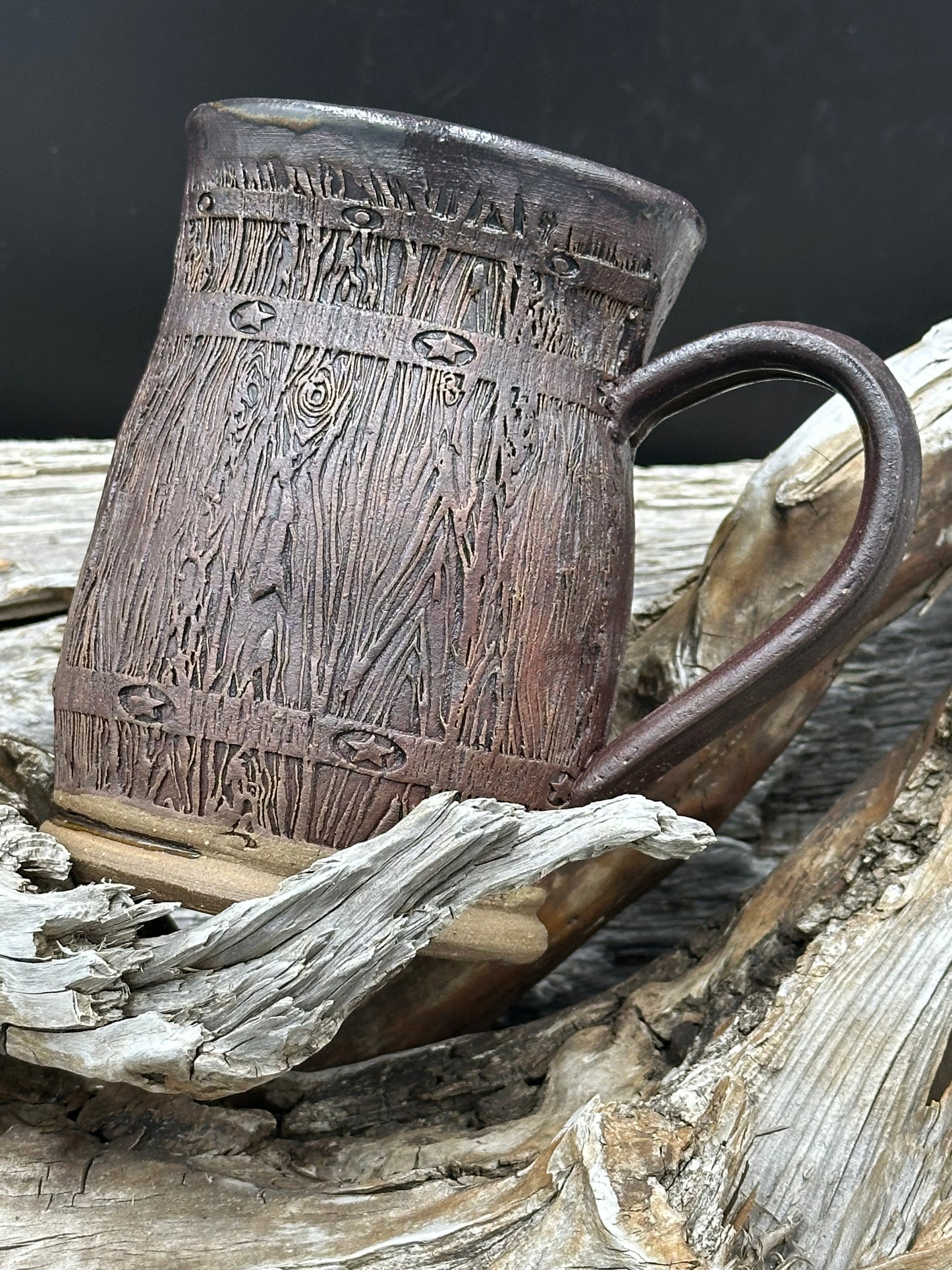 Dark Brown Barrel Wood Texture Mug approximately 20 ounces (M0109)