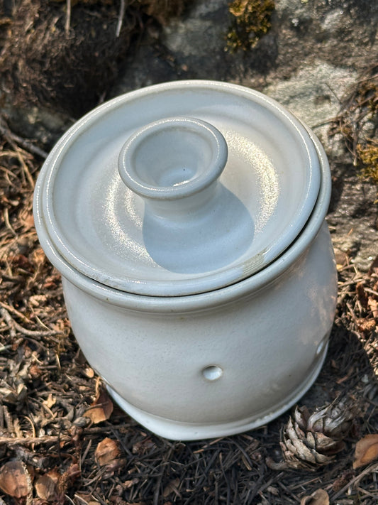 Pottery (Ceramic) White Bellied Garlic Keeper