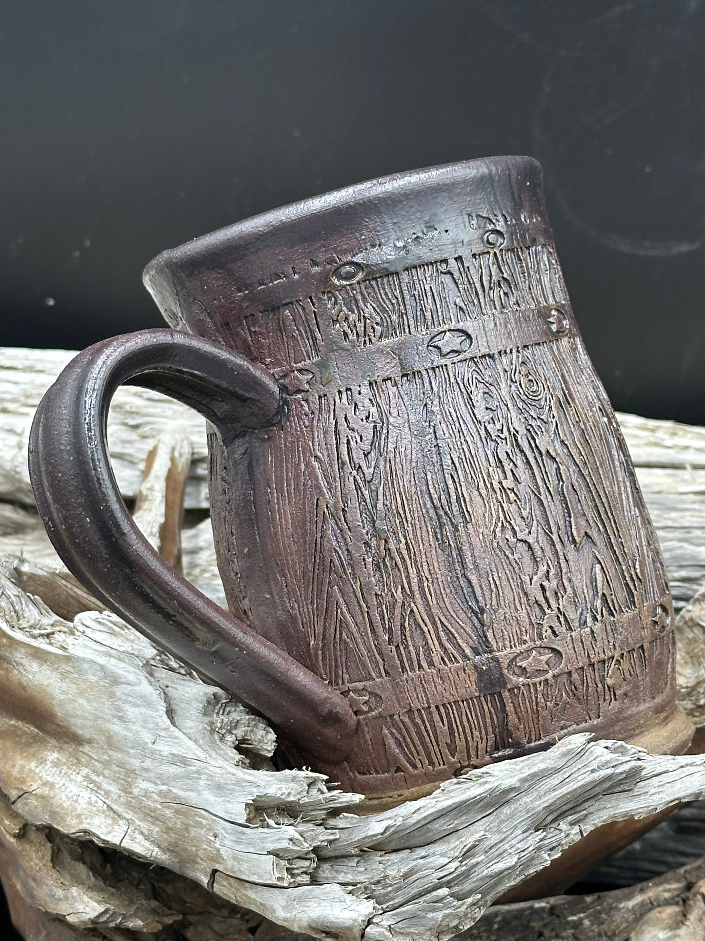 Dark Brown Barrel Wood Texture Mug approximately 20 ounces (M0109)