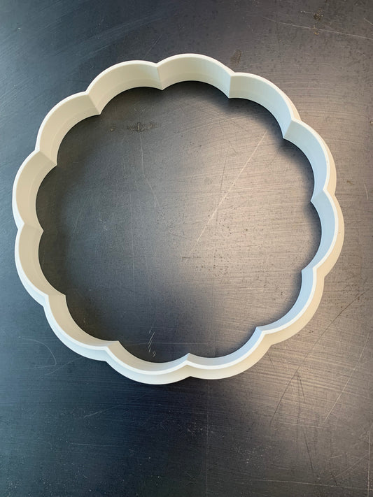Dahlia Scallop Round Clay Cutter (12 Petal)