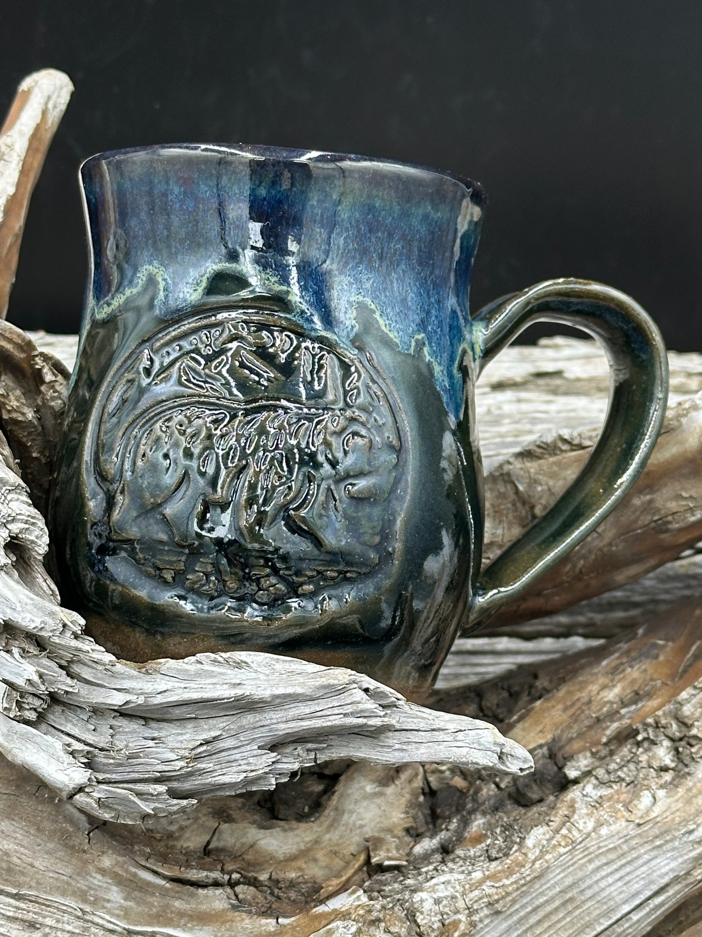 Bear in the Woods Pottery Mug/Cup (M0131) approximately 16 ounces