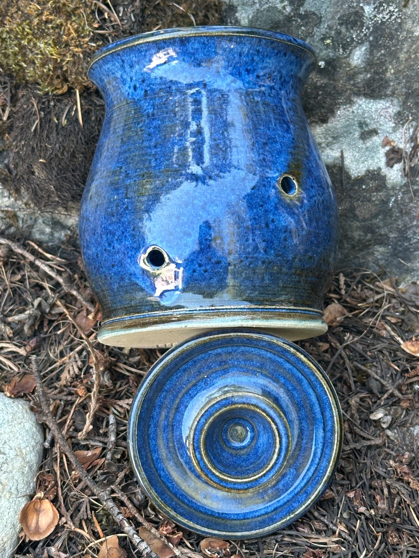 Pottery (Ceramic) Blue Bellied Garlic Keeper
