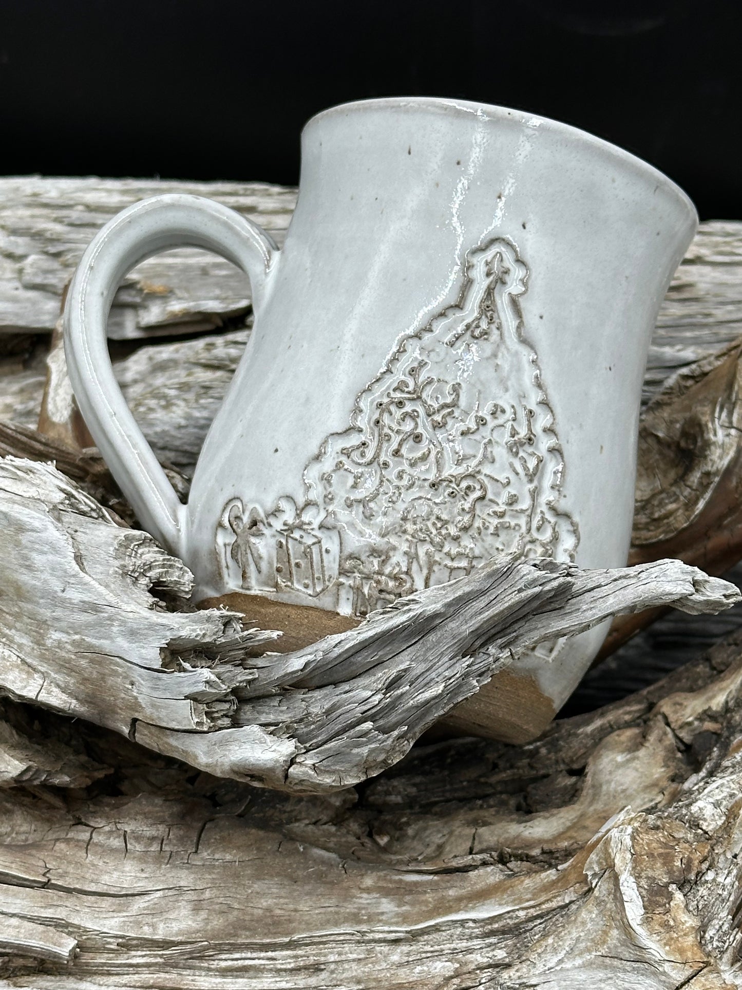 White Hand Built Textured Christmas Tree Mug approximately 16 ounces (M0110)