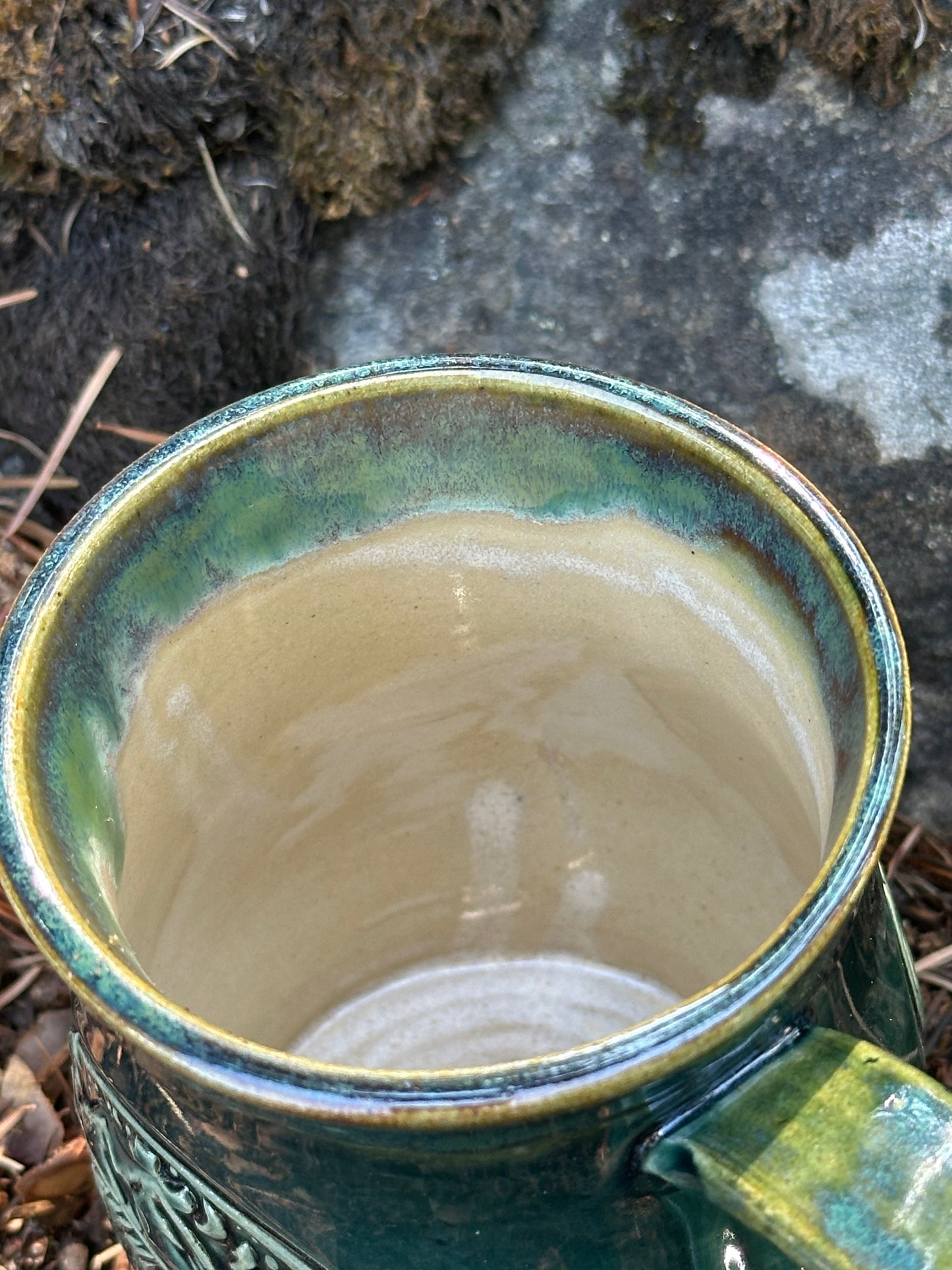 Green Bear in the Woods Pottery/Ceramic Mugs approx. 16 oz. (250008)