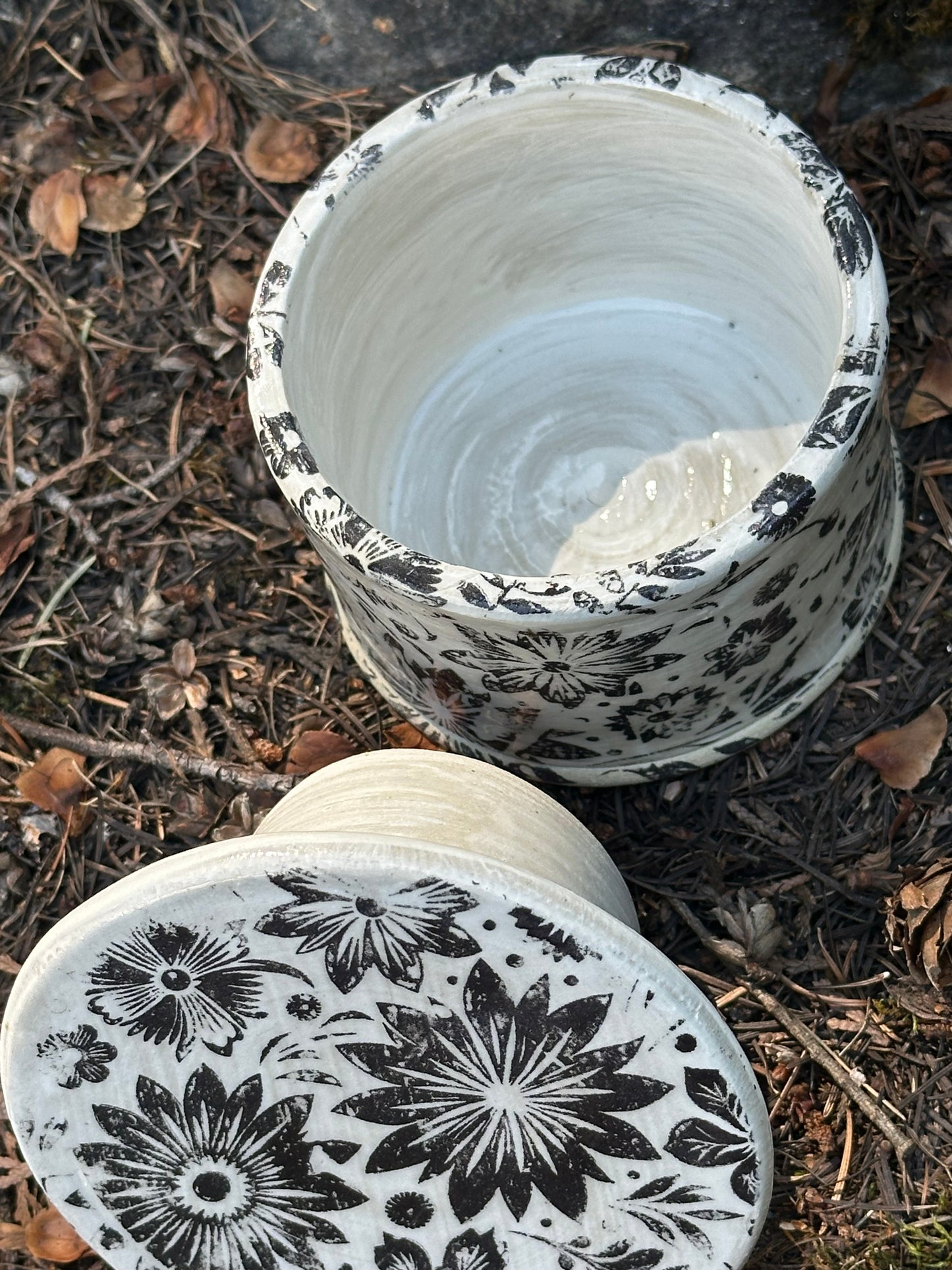 Pottery (Ceramic) White with Black Floral Design Butter Keeper