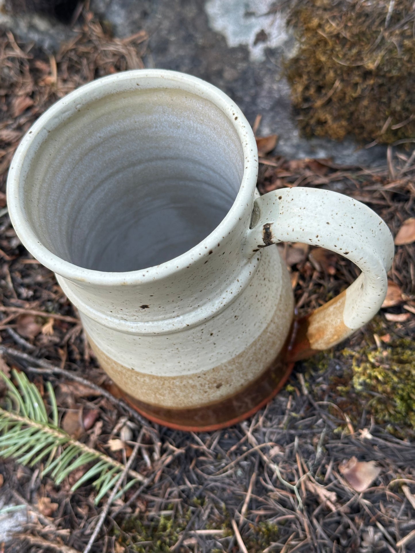Tri-colour tankard (approximately 16 oz)