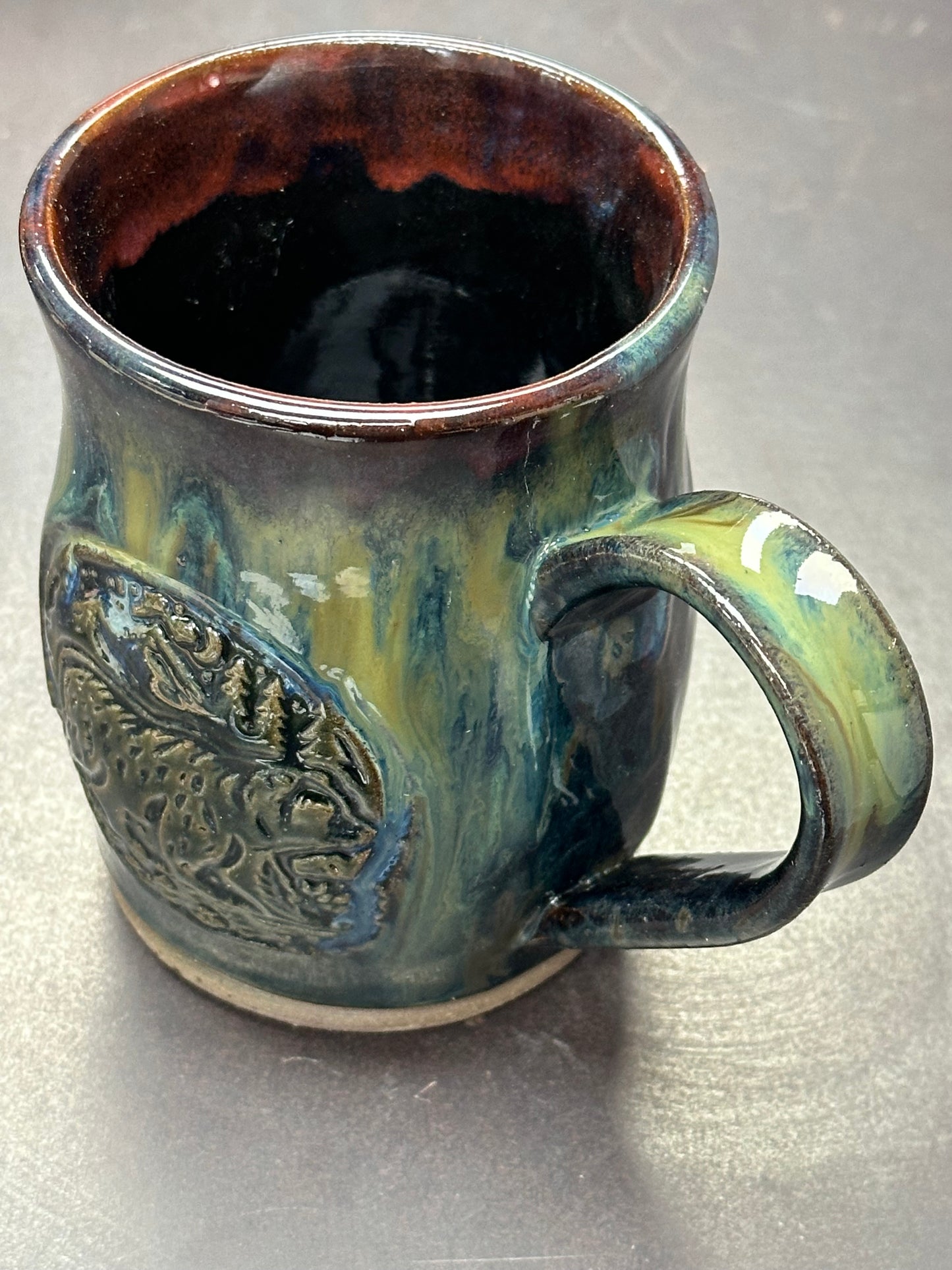 Bear in the Woods Pottery Mug/Cup (M0126) approximately 16 ounces