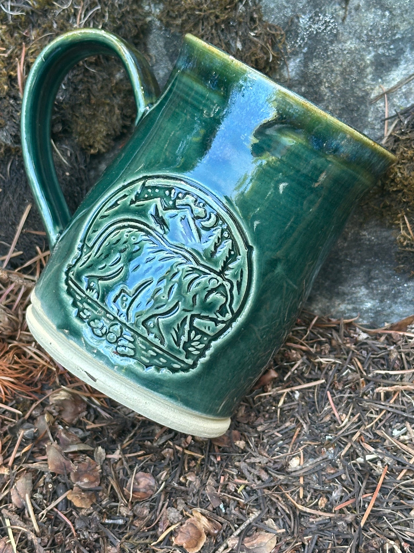 Green Bear in the Woods Pottery/Ceramic Mug approx. 16 oz. (250010)