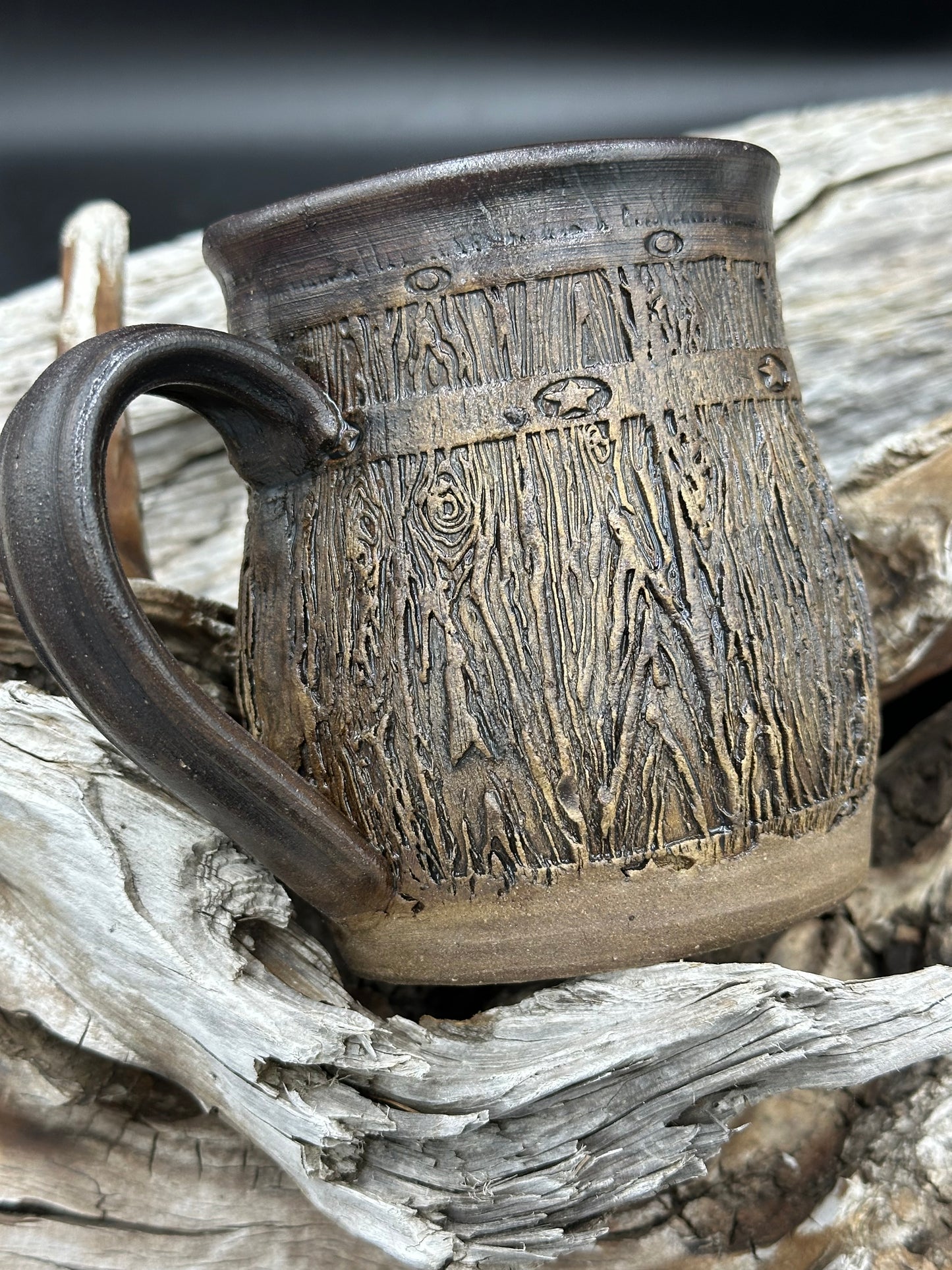 Dark Brown Textured Barrel Mug approximately 20 ounces (M0105)