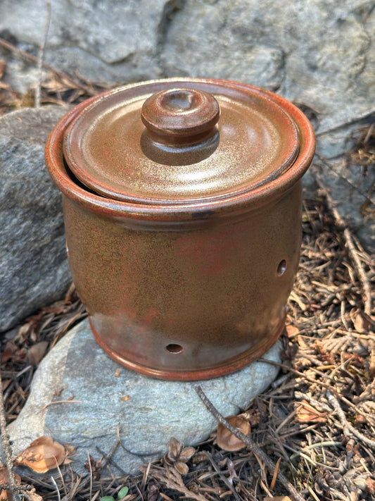 Pottery (Ceramic) Straight Side Brown with Red Accents Garlic Keeper