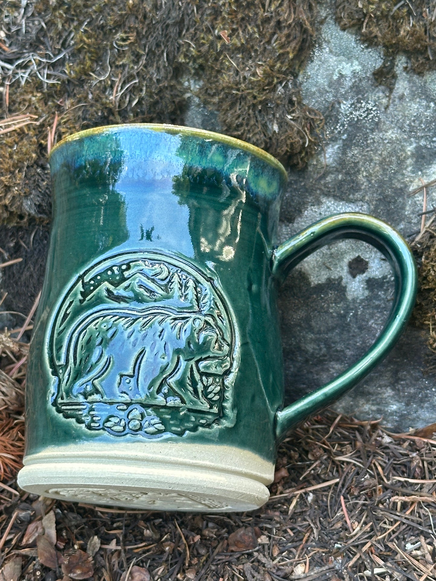 Green Bear in the Woods Pottery/Ceramic Mug approx. 16 oz. (250010)
