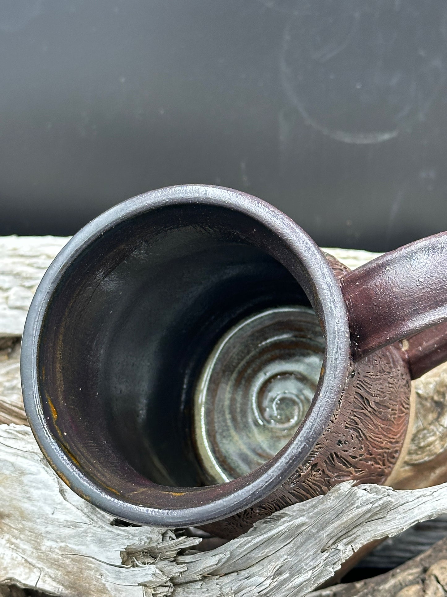 Dark Brown Barrel Wood Texture Mug approximately 20 ounces (M0109)
