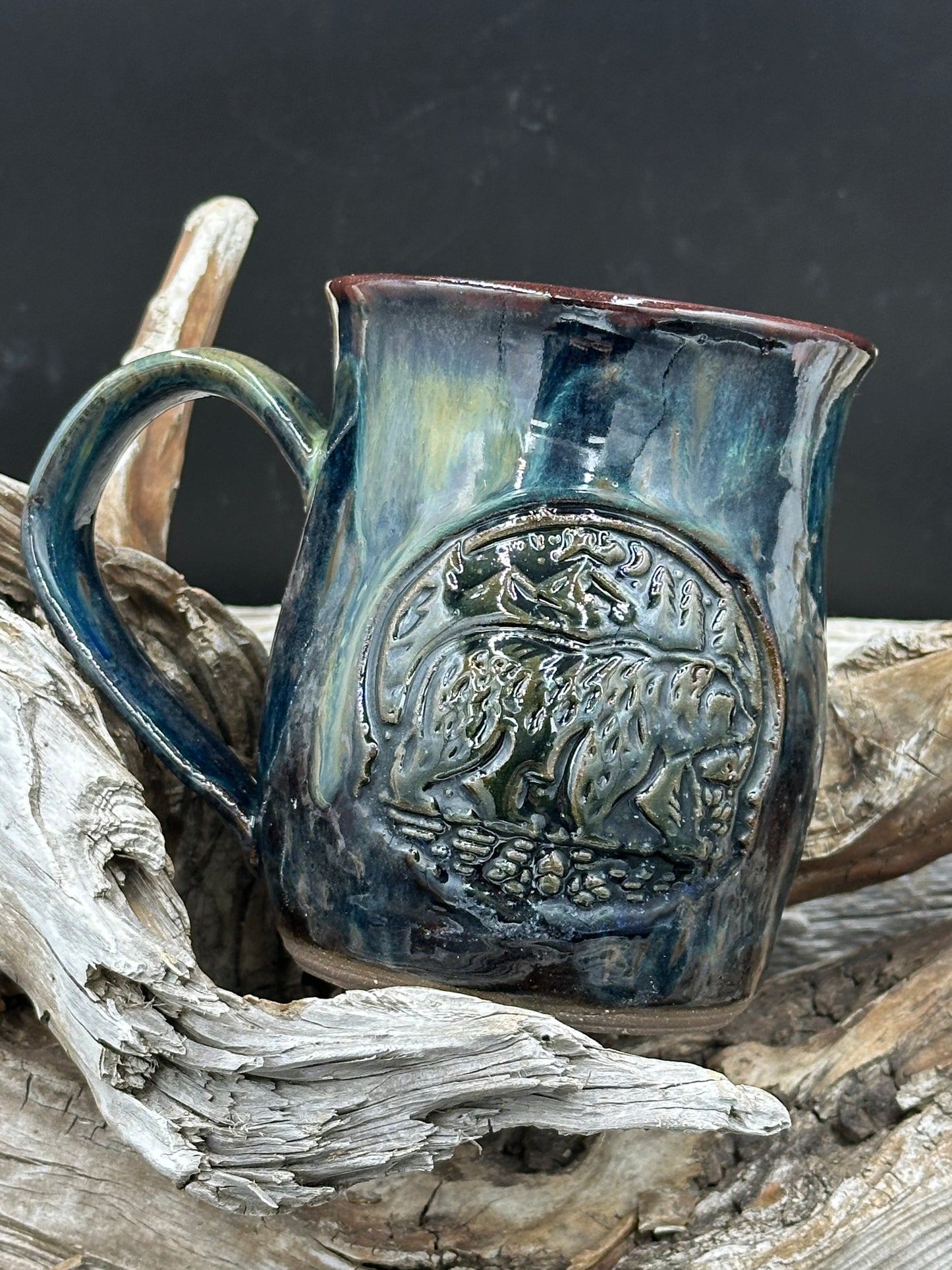Bear in the Woods Pottery Mug/Cup (M0128) approximately 16 ounces