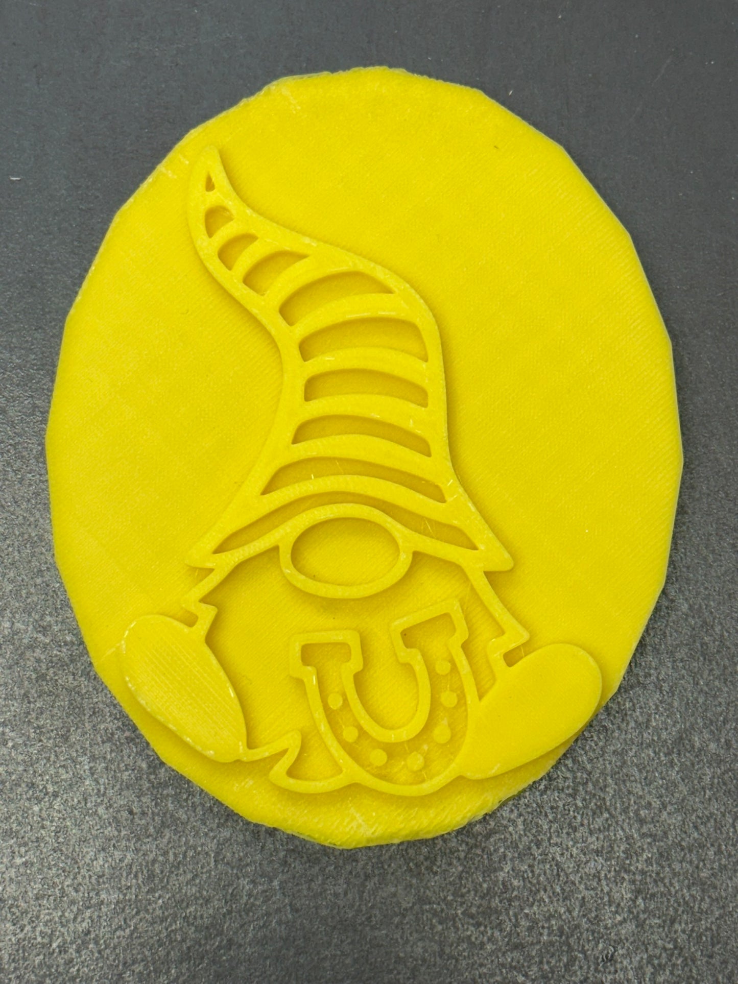 Gnome with Lucky Horseshoe Oval 3D Printed Stamp